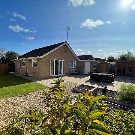 Lodge In The Heart Of Bourne Thurlby Exterior foto